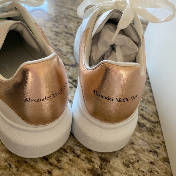 alexander mcqueen sneakers - Picture 4 of 9